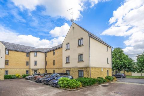 2 bedroom flat for sale, Carterton,  Oxfordshire,  OX18