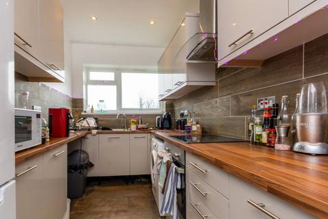 6 bedroom end of terrace house to rent, Guildford Park Avenue, GU2, Guildford, GU2