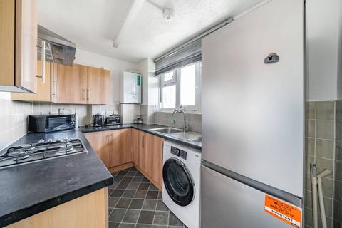 1 bedroom flat to rent, Dorset Road, Oval, London, SW8
