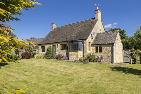 3 bedroom bungalow for sale, Hoo Lane, Chipping Campden, Gloucestershire, GL55