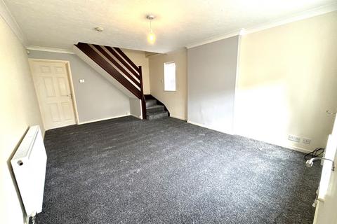 2 bedroom semi-detached house to rent, Osprey Close,  Leeds, LS17