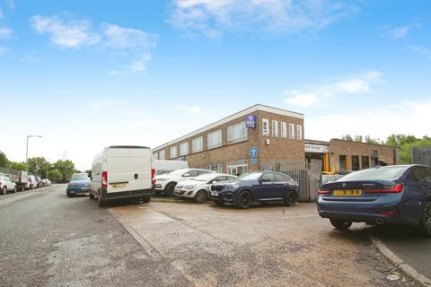 Office to rent, The Ridgeway, Iver SL0