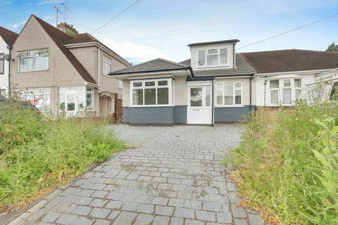 3 bedroom semi-detached house for sale, Keith Way, Southend-on-Sea, SS2
