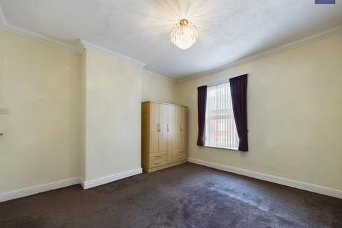 2 bedroom terraced house to rent, Moon Avenue, Blackpool, FY1