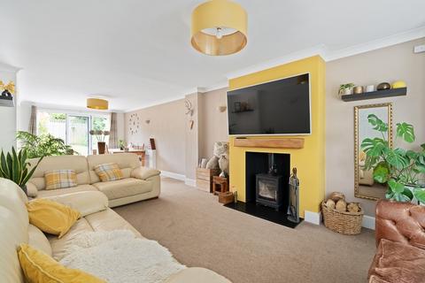 4 bedroom detached house for sale, Bridge Road, Bursledon, Southampton, Hampshire. SO31 8AH