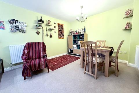 3 bedroom terraced house for sale, The Spa, Holt