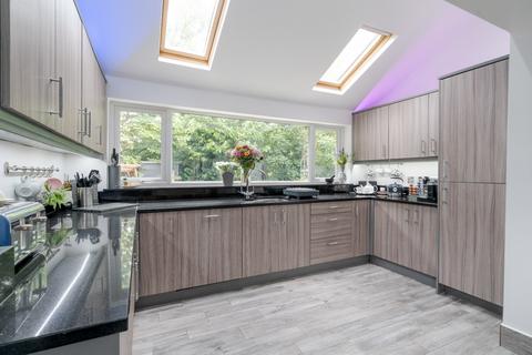 5 bedroom semi-detached house for sale, Bolton Road, Atherton, Manchester, Lancashire, M46