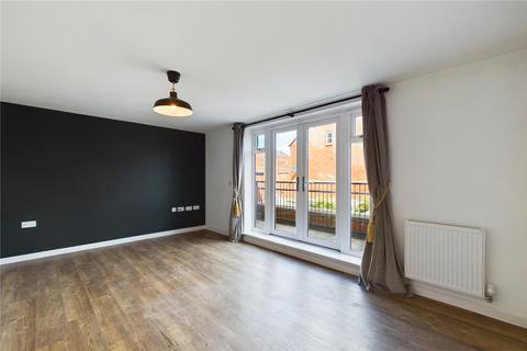 3 bedroom semi-detached house for sale, Fetlock Drive, Newbury, Berkshire, RG14