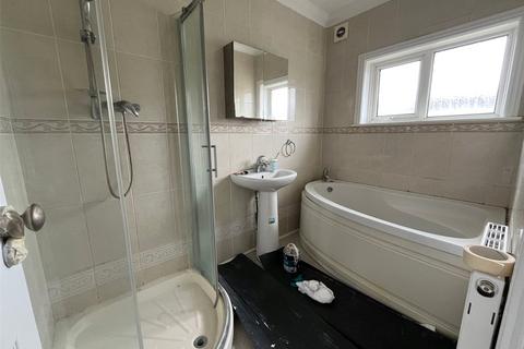 34 Truro Road, Gravesend, DA12 5RE