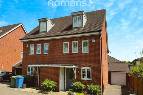 3 bedroom semi-detached house for sale, Alford Close, Sandhurst, Berkshire