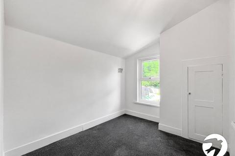 41 Bingham Road, Rochester, ME2 4JL