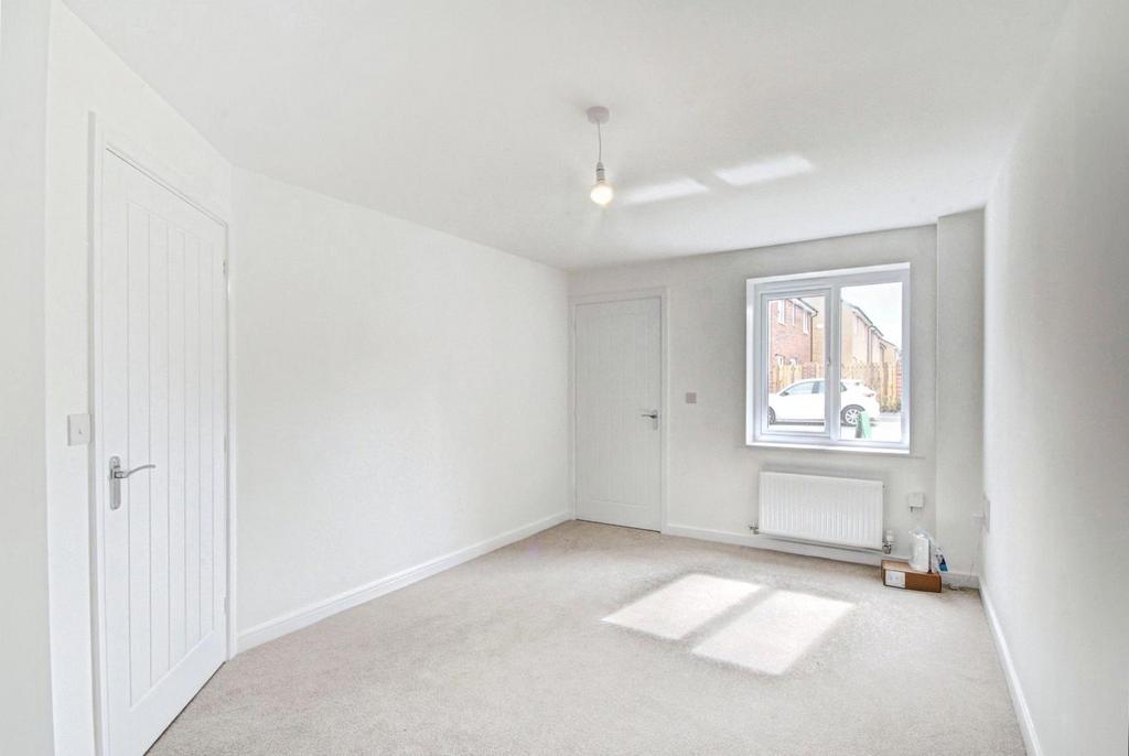 House in Newcastle Upon Tyne - View 3