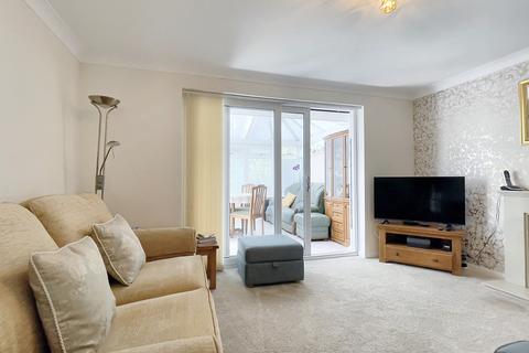 4 Cannock Close, Ellistown, Coalville, LE67 1EX