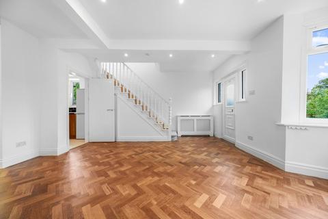 2 Asket Gardens, Leeds, LS8 2NW