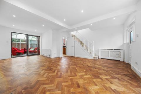 2 Asket Gardens, Leeds, LS8 2NW