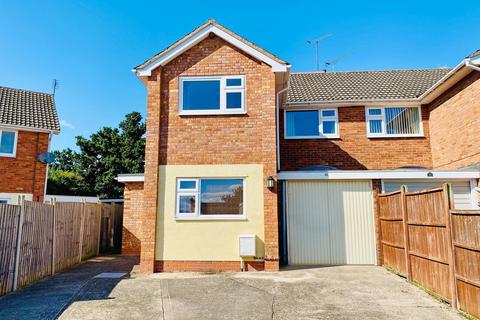 4 bedroom semi-detached house for sale, Aylesbrook Road, Hereford, HR4