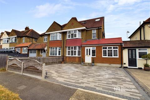 4 bedroom semi-detached house for sale, Vallis Way, Chessington, Surrey. KT9