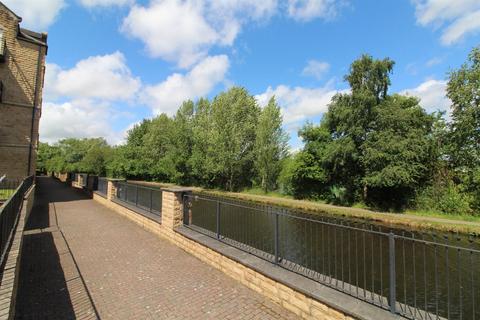 2 bedroom flat for sale, Narrowboat Wharf, Rodley, Leeds