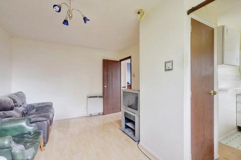16 Herongate, Shoeburyness, Southend-on-sea, SS3 9SJ