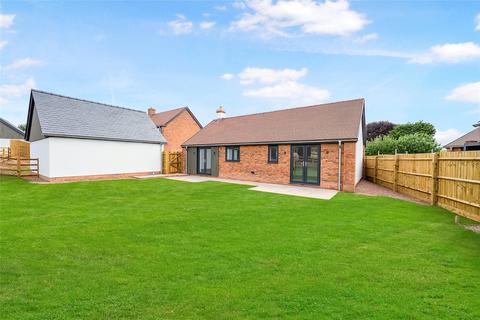 2 bedroom bungalow for sale, St Michaels Grove, Brampton Abbotts, Ross-on-Wye, Herefordshire, HR9