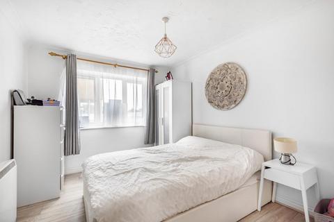 2 bedroom flat for sale, Reading,  Berkshire,  RG30