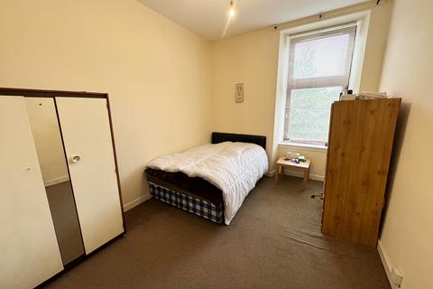 1 bedroom flat for sale, Cathcart Road, Glasgow G42