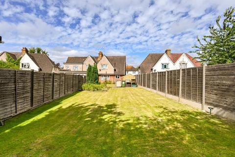 3 bedroom semi-detached house for sale, Stoke Poges Lane, Slough, SL1