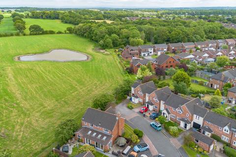 3 bedroom semi-detached house for sale, Abbey Close, Croft, WA3