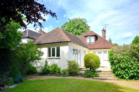 3 bedroom detached house for sale, Guildford Road, Shamley Green, GU5