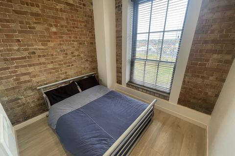 2 bedroom flat to rent, College Street, Ipswich IP4