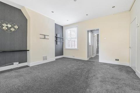 2 bedroom maisonette for sale, East Barnet Village,  Barnet,  EN4