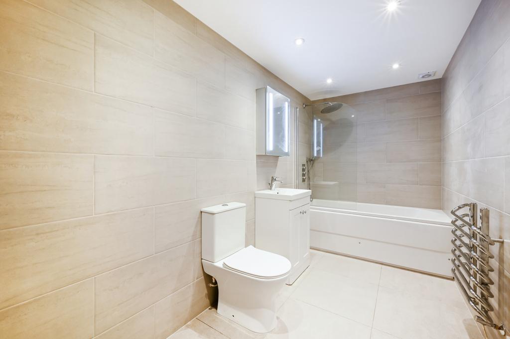 Apartment in London - More