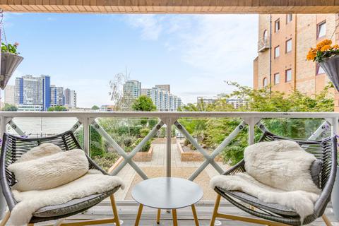 2 bedroom flat for sale, Ferrymans Quay, William Morris Way, London