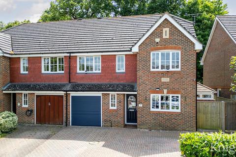 4 bedroom semi-detached house for sale, Three Mile Cross, Berkshire RG7