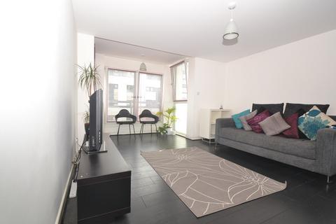 3 bedroom flat to rent, Colonsay View, Granton, Edinburgh, EH5