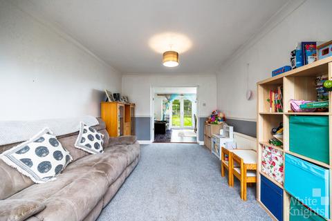 3 bedroom semi-detached house for sale, Reading Road, Wokingham RG41