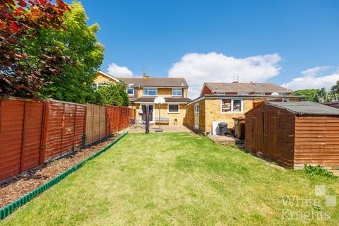 3 bedroom semi-detached house for sale, Consul Close, Reading RG5