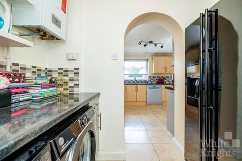 3 Consul Close, Woodley, Reading, RG5 4ET