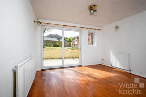 3 bedroom semi-detached house for sale, London Road, Reading RG6