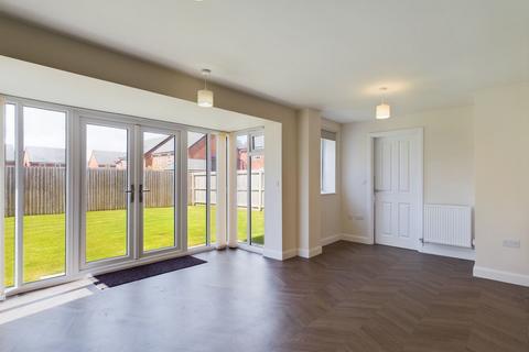 4 bedroom detached house for sale, Carrington Close, Southport PR8