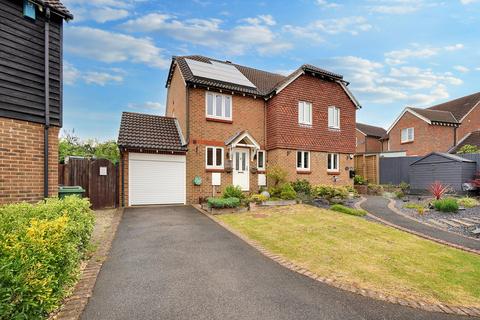 2 bedroom semi-detached house for sale, Smallhythe Close, Bearsted, ME15