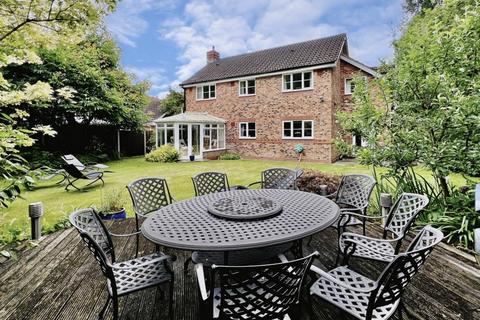 5 bedroom detached house for sale, Dymewood Road, Three Legged Cross, Wimborne, BH21 6PA