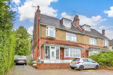 1 bedroom flat for sale, Brighton Road, Purley, Surrey