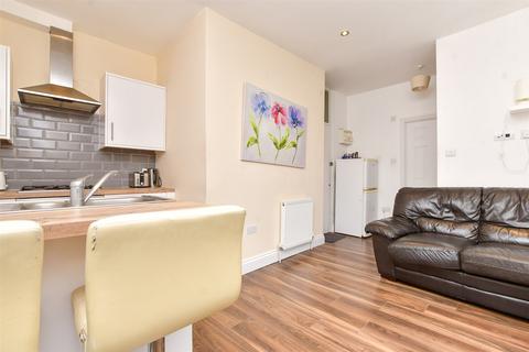 1 bedroom flat for sale, Brighton Road, Purley, Surrey