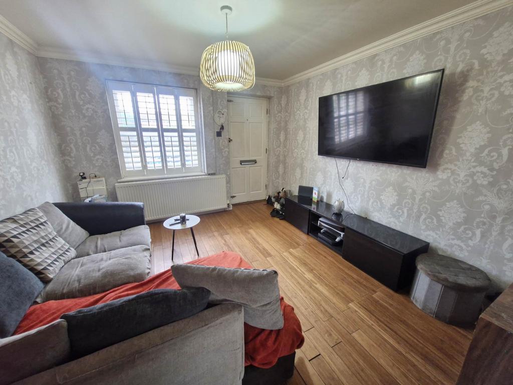 Lower Shelton Road, Bedford MK43 2 bed house for sale £225,000