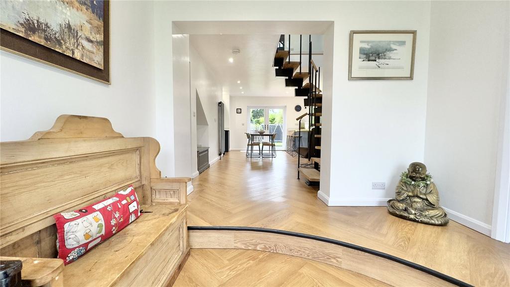 Thornton Crescent, Gayton, Wirral, CH60 4 bed detached house £850,000