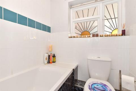 45 Links Crescent, St Marys Bay, Romney Marsh, TN29 0RS