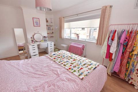 29 Aviary Place, Armley, Leeds, LS12 2NP