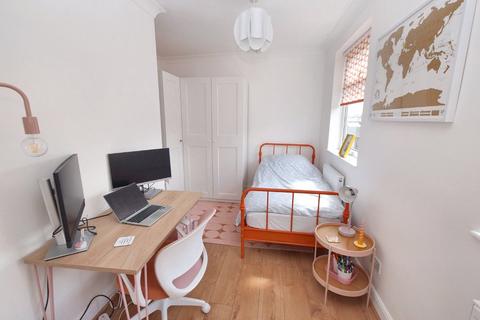 29 Aviary Place, Armley, Leeds, LS12 2NP