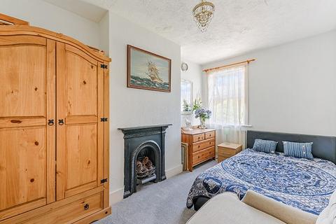 37 Lagham Road, South Godstone, Godstone, RH9 8HE